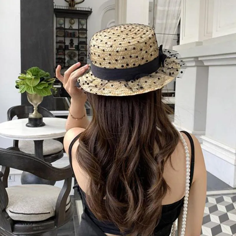 Hats that tie under sale chin