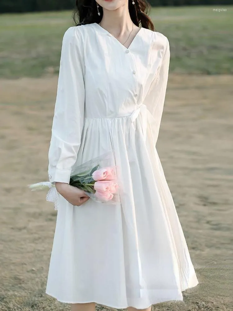 Casual Dresses Deeptown Korean Fashion White Midi Dress Women French Elegant Lace Up Folds Lång ärm A-Line Tunic Fairycore Kvinna