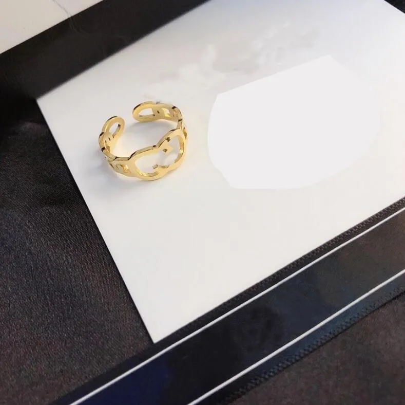 20 stylów Never Fade 18k złota Pierścionki z Połączenie Słynne projektant marki unisex litera Pierścień ze stali nierdzewnej Inkrustowane kryształowe wykwintne akcesoria biżuterii ślubnej