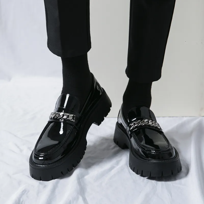 Men's Black Patent Leather Loafers, Spring British Style, Heightening Shoes  with Metal Chain