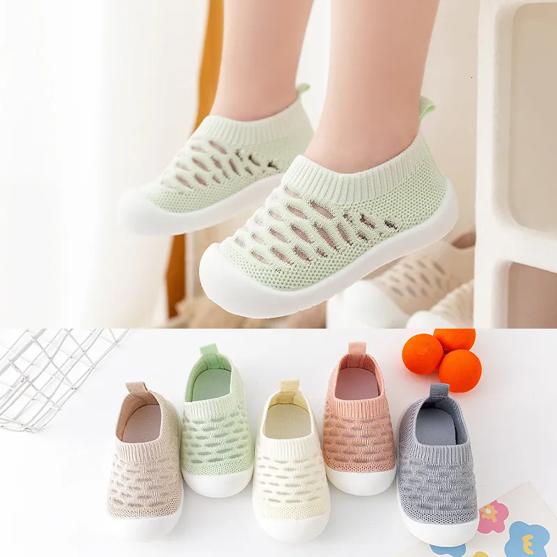 Pierwsze Walkers Produkty letnie oddychające buty dziecięcego dziecięcego buty bez poślizgu Baby Front Buty Buty Miękki podeszwy dziecko urodzony 230520