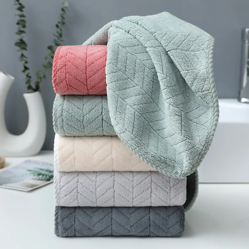 Asciugamano 100% puro cotone 75 * 35 cm Asciugamano per il viso Ricamo per la casa Asciugamano da bagno in stile familiare Uomo Donna Morbido assorbente Carino Grande coppia