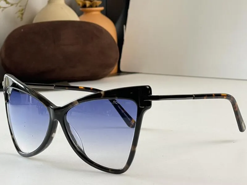 5A Eyeglasses TF FT0767 Cat Eye Eyewear Discount Designer Sunglasses For Men Women 100% UVA/UVB With Glasses Bag Box Fendave