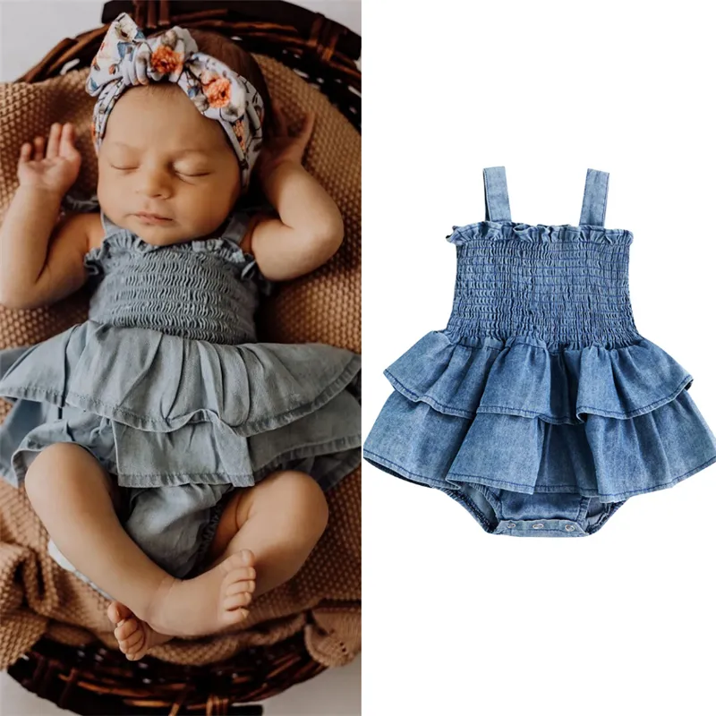 Rompers baby meisje kleding zomer denim romper mouwloze suspener geplooide ontwerp ruche zoom bodem snapknop schattige jumpsuit 230522