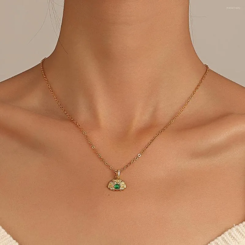Chains Golden Shell Necklace With Green Stone Retro Traditional Chinese Lucky Pendant Long Chain In Vintage Jewelry Gift