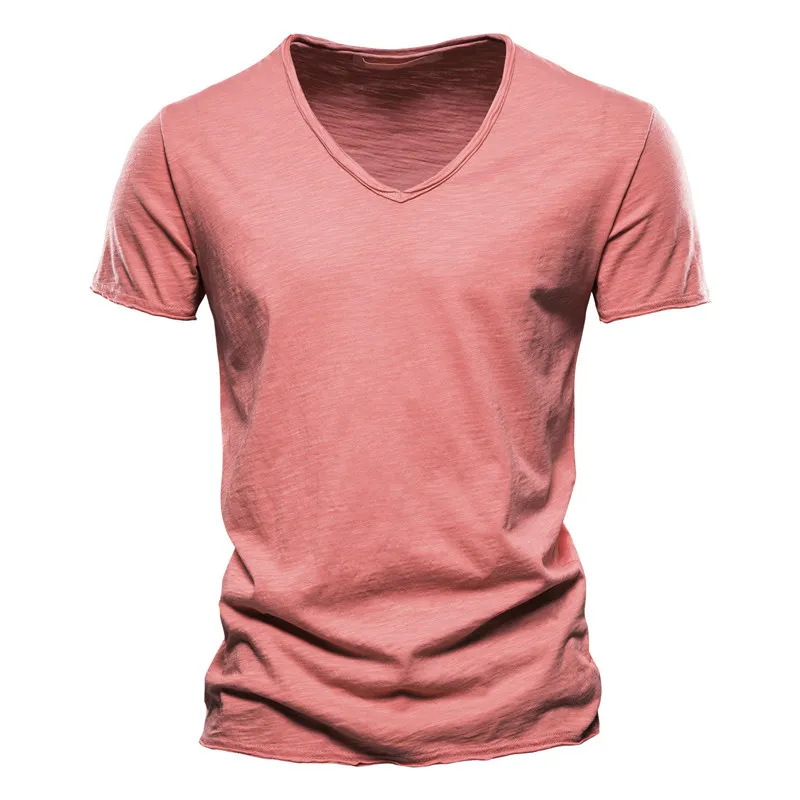 メンズデザイナーTシャツ高品質のコットンメンTシャツVネックファッションデザインスリムフィットソイルドTシャツ男性