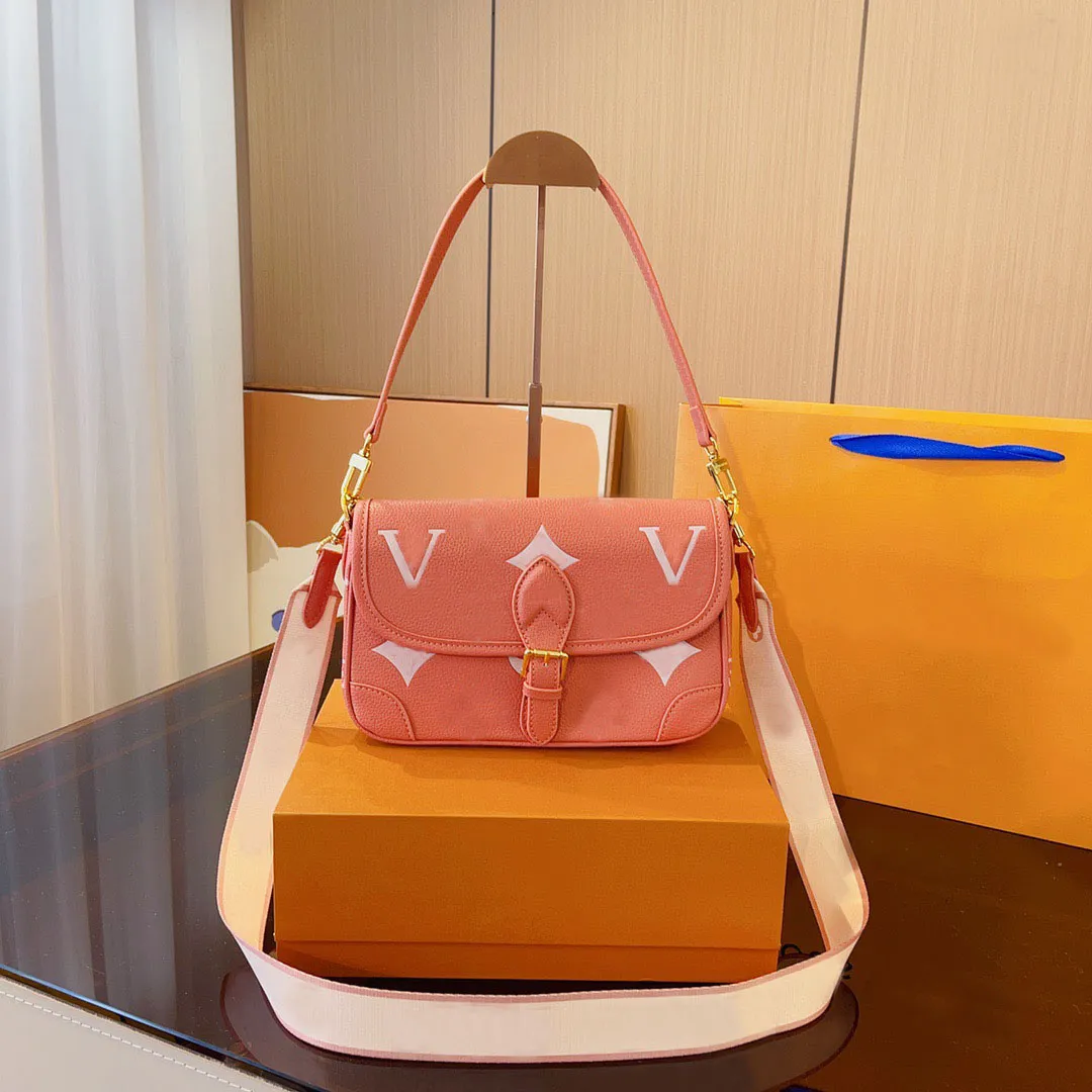 Akşam çantaları çok renk omuz çantası klasik kadınlar Diane Messenger Crossbody Çanta Debriyaj Çanta Lüks Marka Tasarımcı Çanta Tote Çanta Akşam Çantaları Cüzdan Çanta