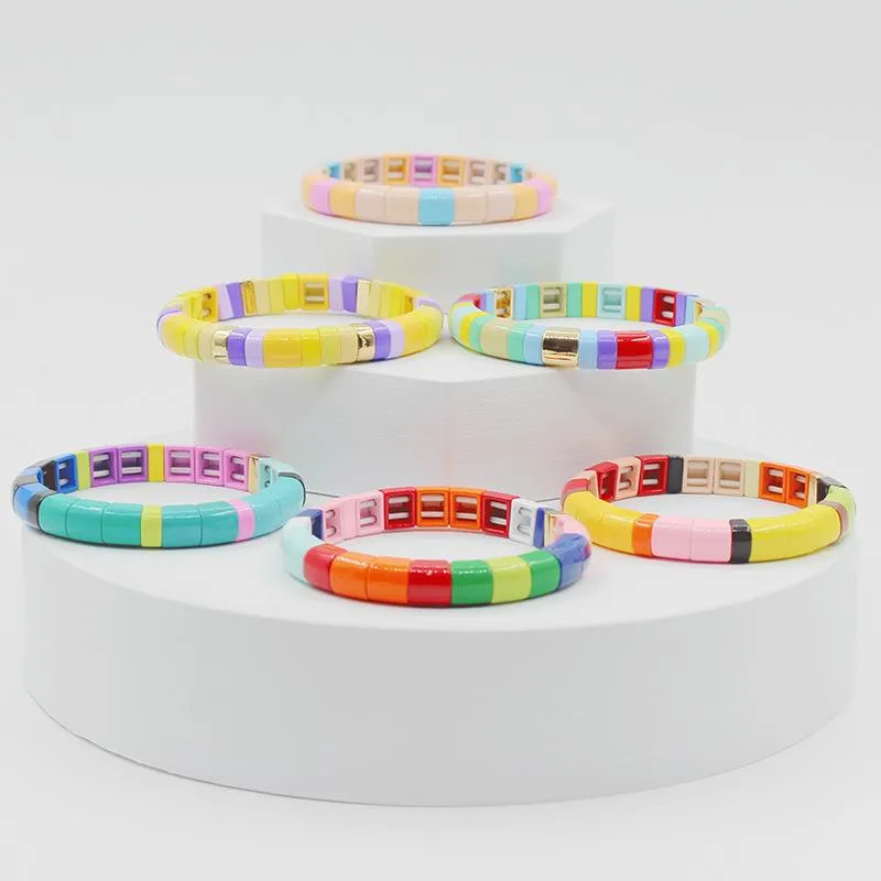 Charmarmband Trendiga och fashionabla netröda emalj Macaron Color Women's Armband Preservation SMycken Diy Paint Elastic Bangle