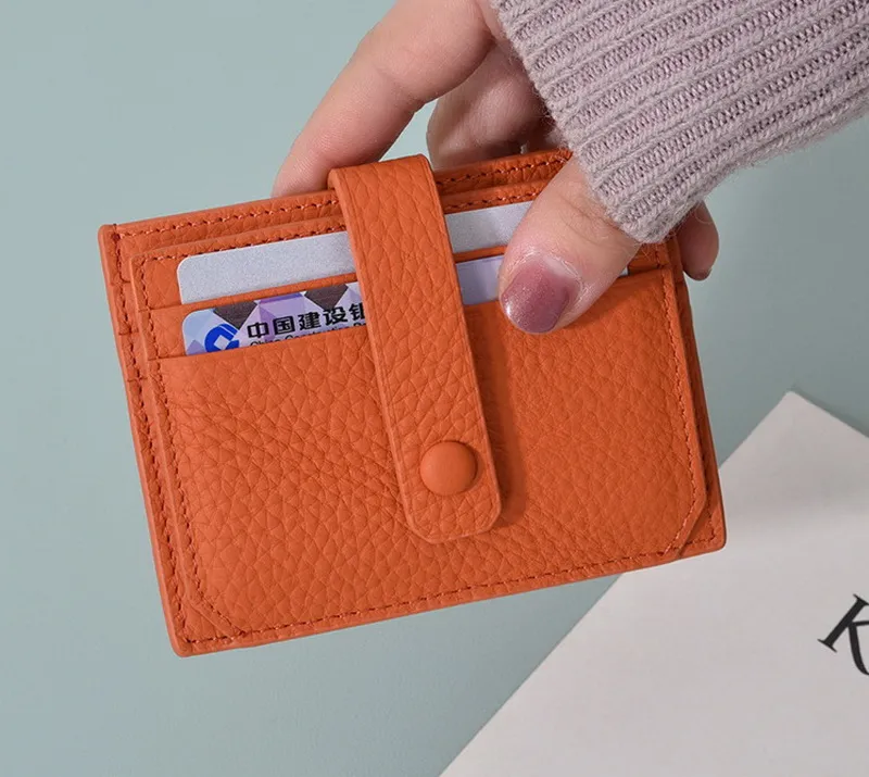 Luxe sleutelhangers portefeuillekaart portefeuilles heren designer tas tas portemonnee klassieke tote duidelijke houders dubbelzijdig reiskaarthouder crossbody