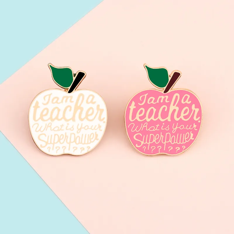 Appelbroches roze witte leraar Superpower Email Pin Colthes Tassen Cartoon Fruit Rapel Pins Badge Sieraden Geschenken voor leraren