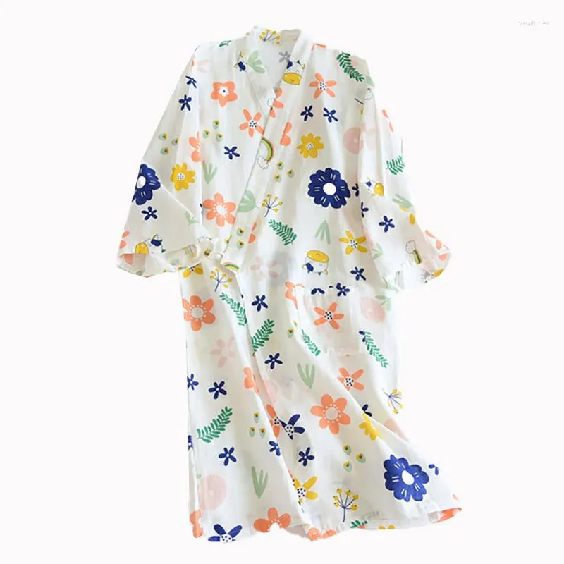 Vêtements de nuit pour femmes mignon dessin animé fleur imprimé femmes Kimono Style Robe de nuit dames frais ménage ample pour le printemps et l'automne