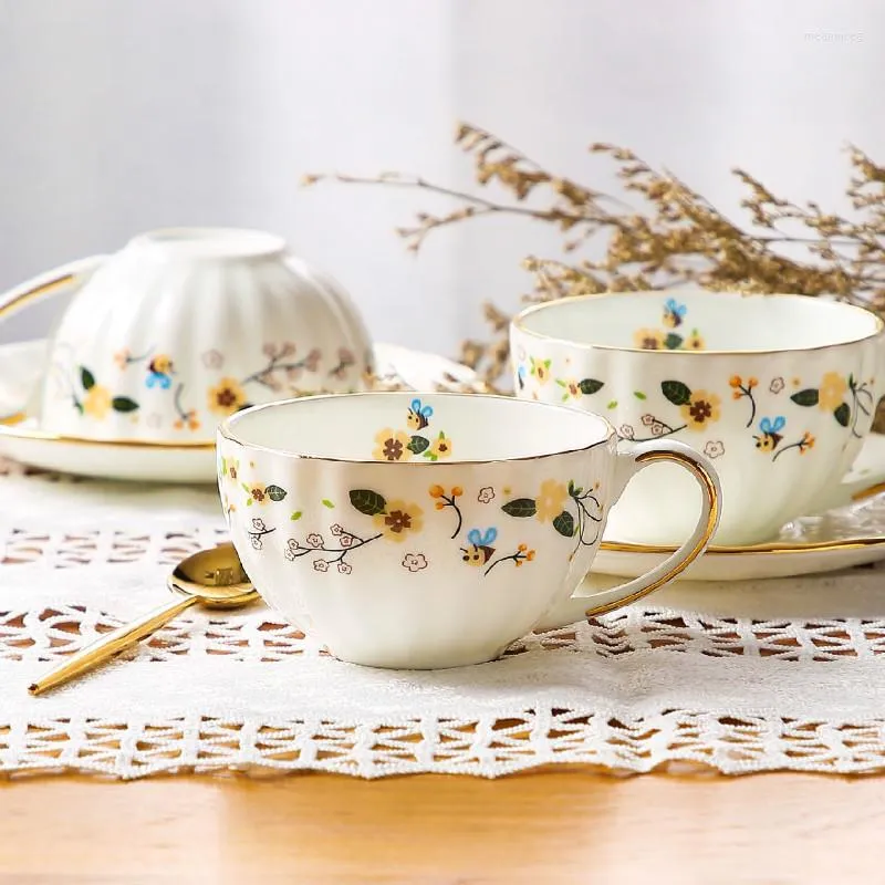 Tassen Untertassen Luxus Kaffee Tee Und Untertasse Sets Europäischen Stil Kleine Keramik Türkische Tasse EIN Café Drink DF50BD