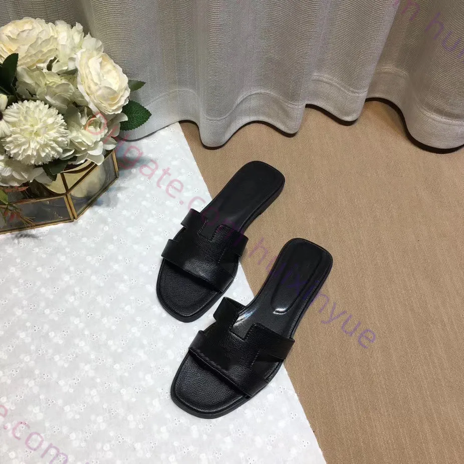 Top Quality Beach Slippers Oran Classic Flat heel slides Summer Lazy fashion Designer flops lady leather Slides women shoes Hotel female sexy Sandals