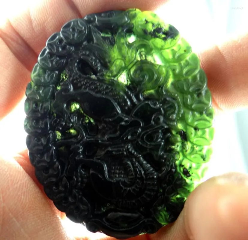 Collane con ciondolo 50 42Vendita all'ingrosso naturale cinese nero verde pietra scolpita a mano statua del drago amuleto collana creazione di gioielli