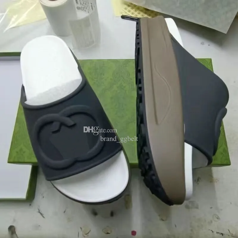 2023 Pantofole firmate di alta qualità con punta a clip sandali da donna casual appartamenti da donna scivolo scarpe da spiaggia nuove infradito moda donna T-