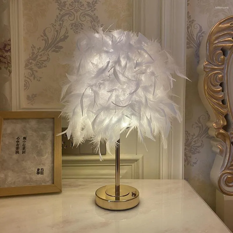 Table Lamps Feather Lamp For Bedroom 3 Light Colors Dimmable Touch Control USB Power/Rechargeable Home Wedding Decor
