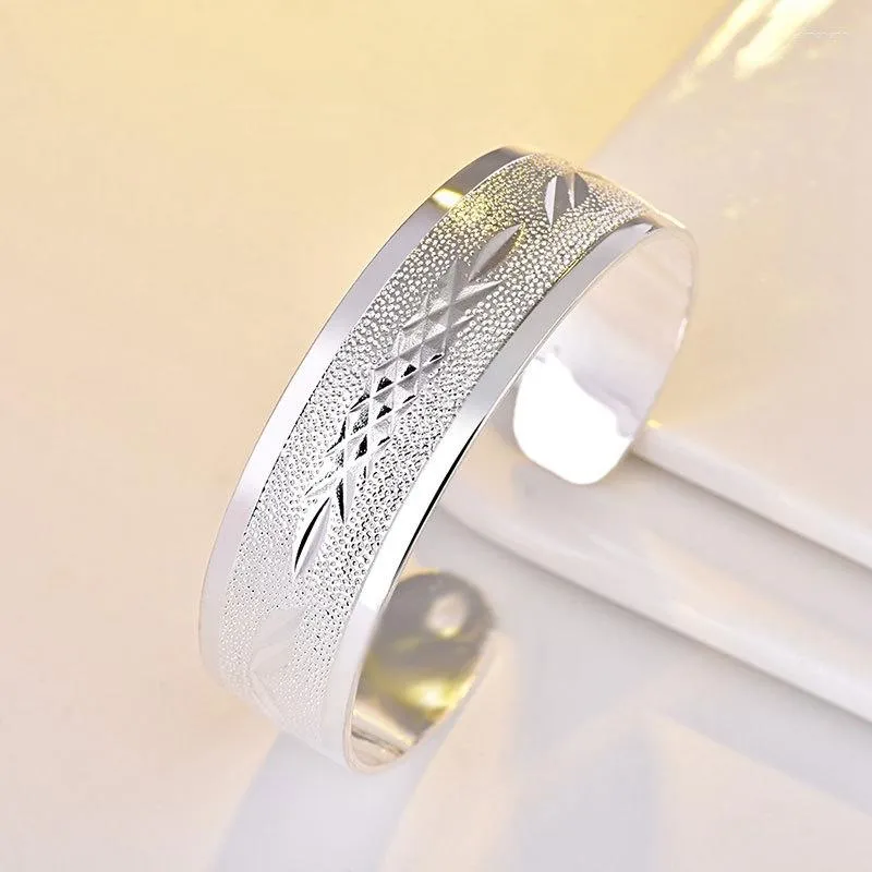 Bangle Silver Colou Fashion Jewelry Width Thin Armband för vackra kvinnor Öppna manschettens geometrisk kvinnlig gåva
