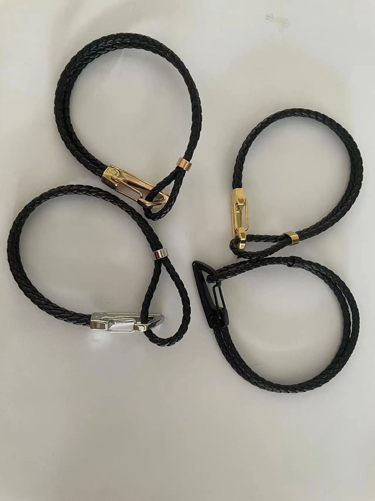 Bracelets en cuir véritable, fermoir mousqueton, corde à double tour, bracelet à breloques
