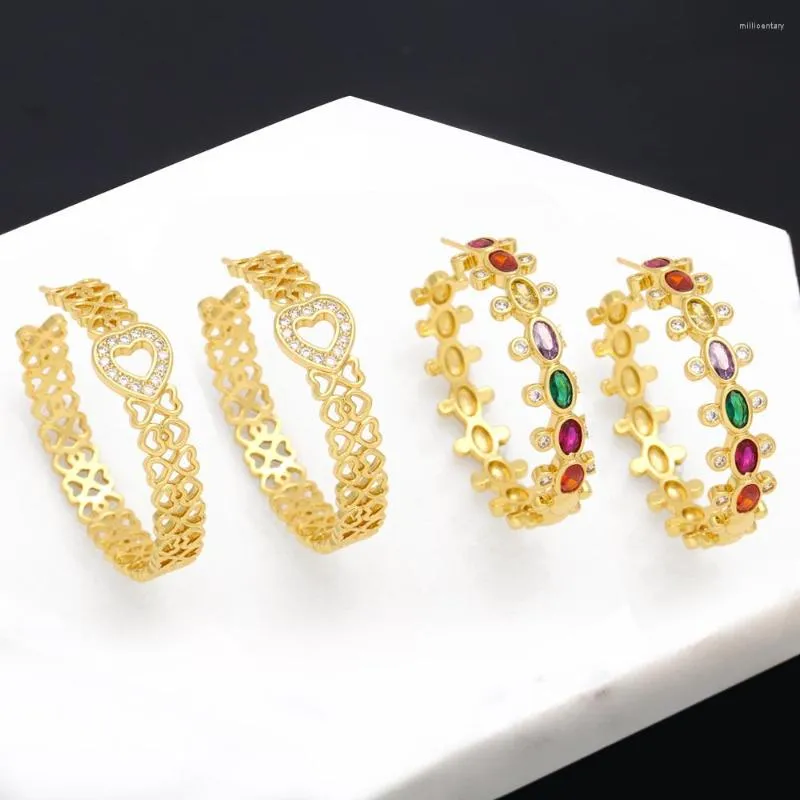Hoop kolczyki flola złoto plisowane serce obręczy dla kobiet Copper CZ Crystal Huggie Oświadczenie biżuterii prezenty ERSR35