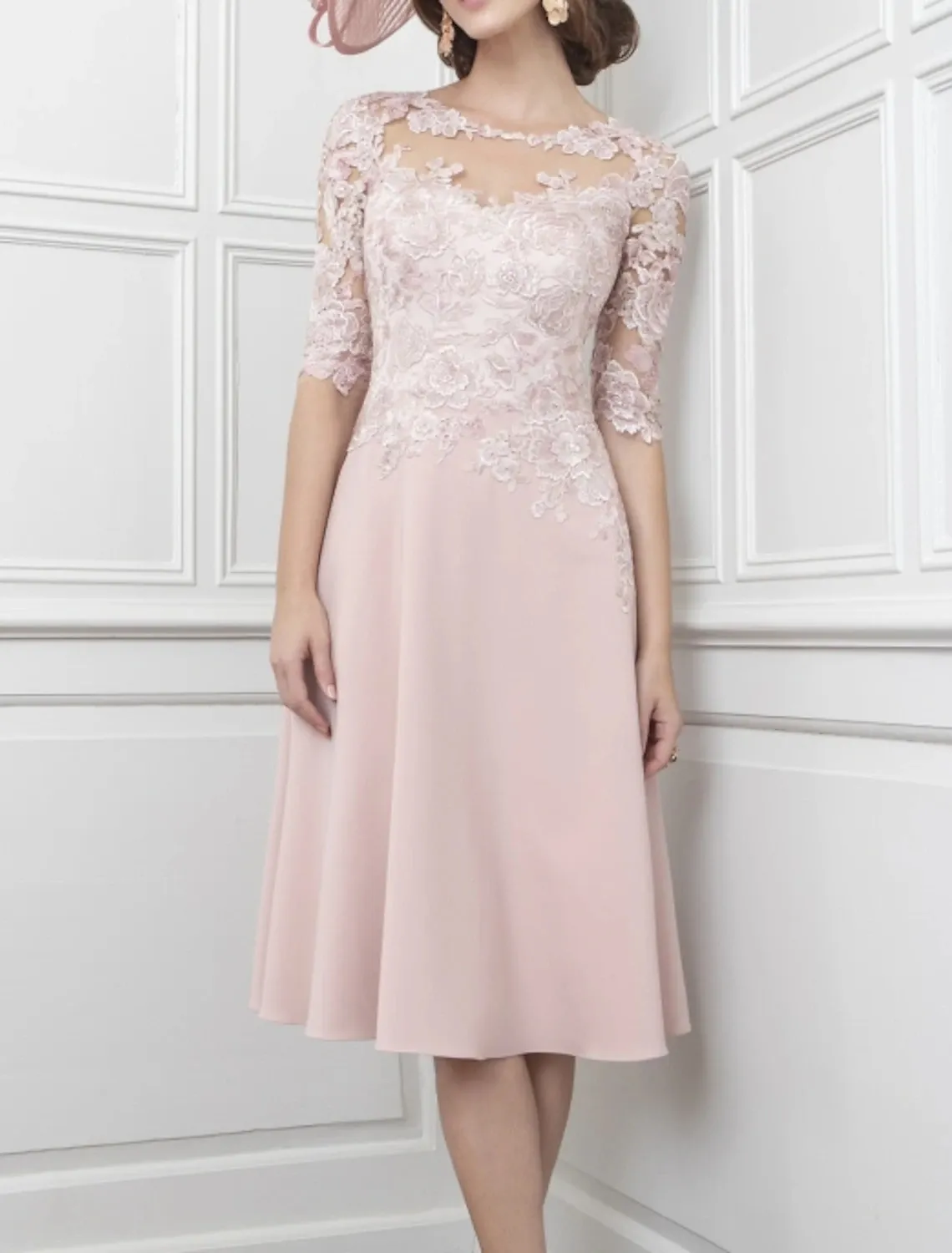 Roze A-lijn moeder van de bruid jurk 2023 Elegante illusie nek knie lengte chiffon kant halve mouw met plooien appliques bruiloft gastenfeestjurken