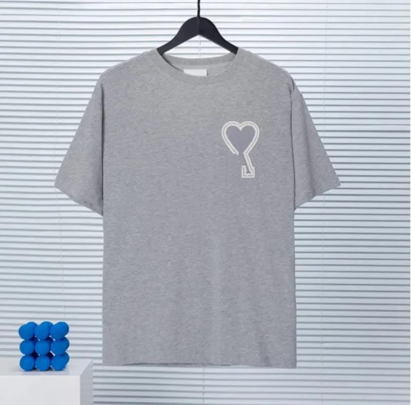 Designer Mens T-shirts Polos Kort ärm Cotton Round Neck broderad och tryckt polär SOMMARSKRAR HEART261I