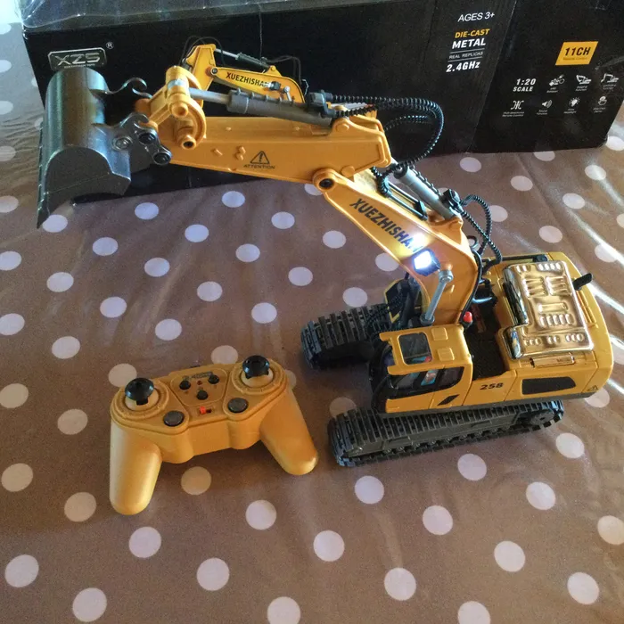 Mini rc excavator top