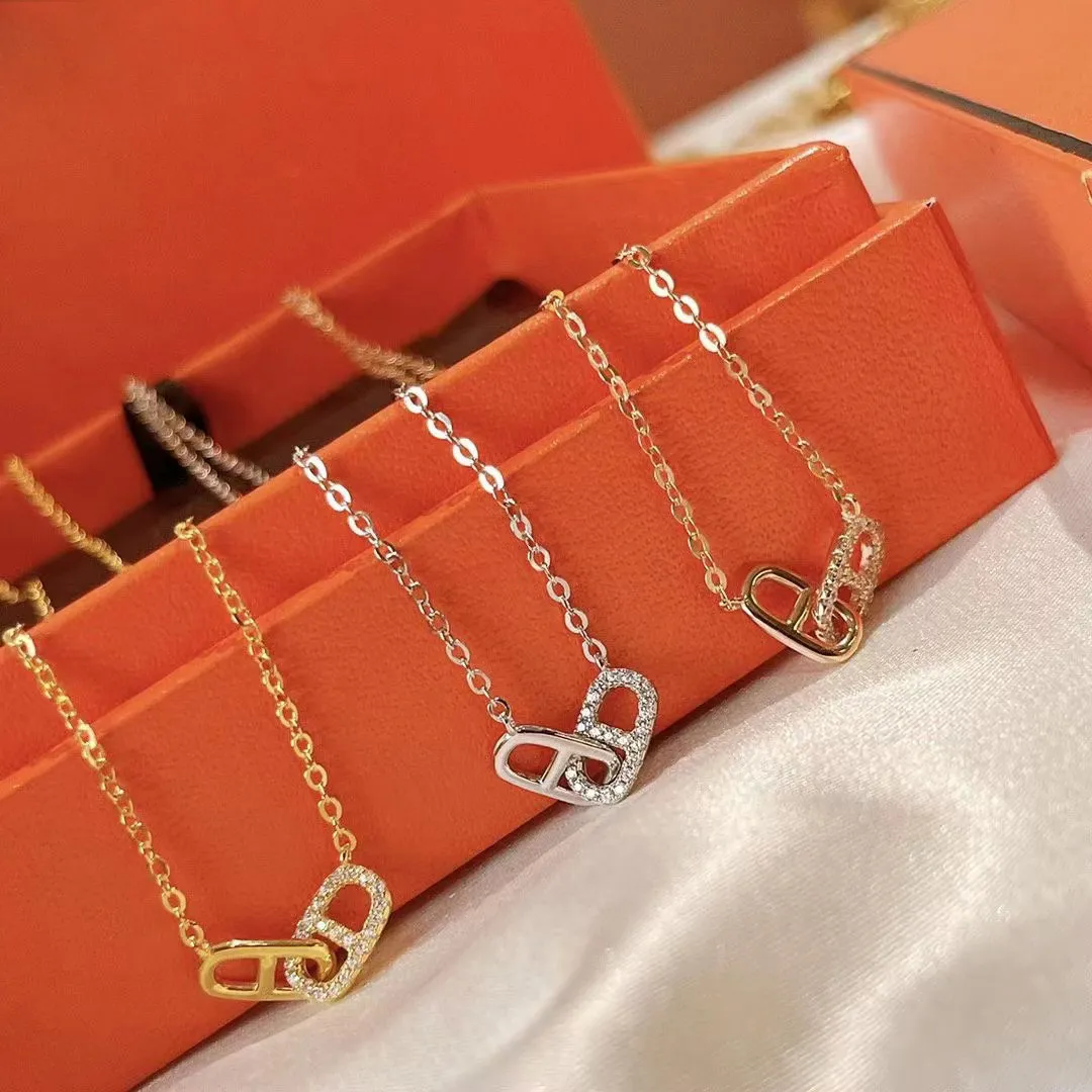 Marke Hufeisen Designer Anhänger Halsketten für Frauen Gold Glänzende Bling Kristall Diamant Link Kette Choker Buchstaben Halskette Schmuck Geschenk