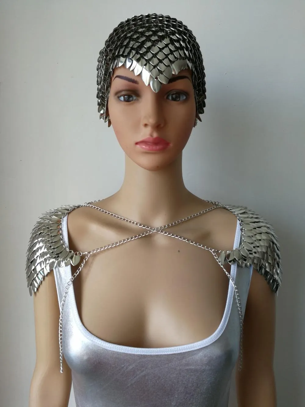 Kettingen Nieuwe Mode Scalemail Zeemeermin Schubben Hoofd Kettingen Lagen Schaal Chainmail Zilveren Vis Schaal Hoofd Haarkettingen Sieraden