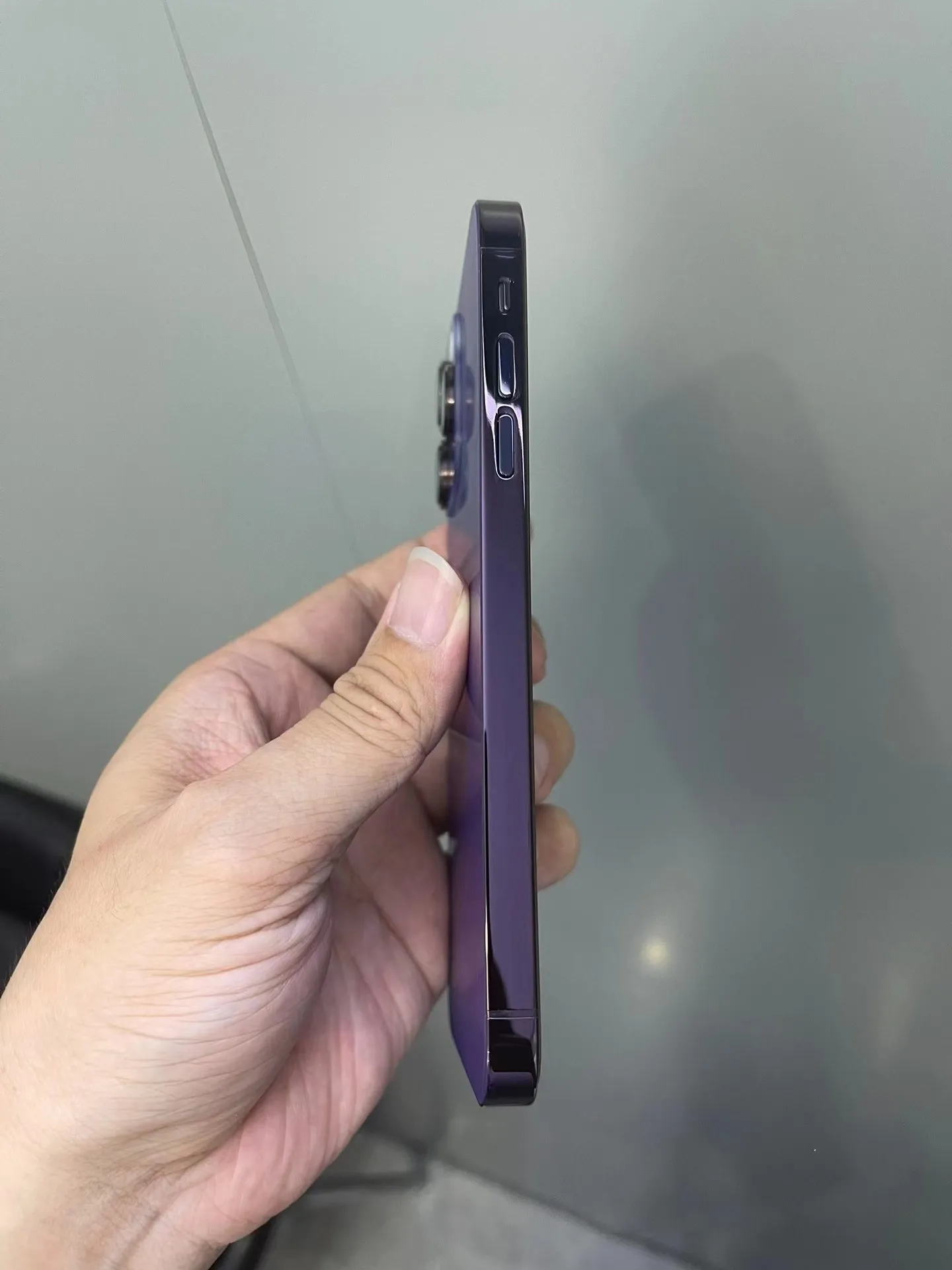 Genuine Apple Iphone XR In Iphone 14 Pro Style Phone From