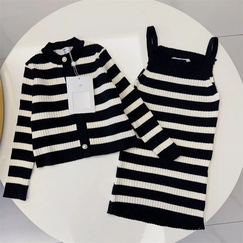 Designer Baby Girls Clothing Children Long Sleeve Knitted Dress Set Classic Brand Clothes Spring Kids Spring Dress Set Luxury Letter Clothes