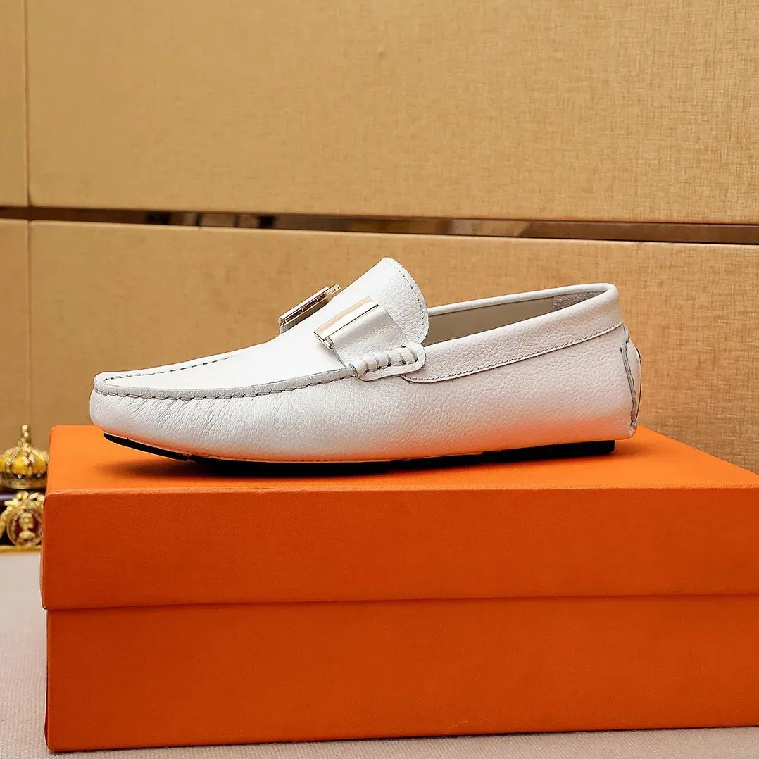 Mocassini da uomo in vera pelle Scarpe casual Luxury Brand Slip on Designer Mocassini Italian Men Driving Shoe Chaussure Homme