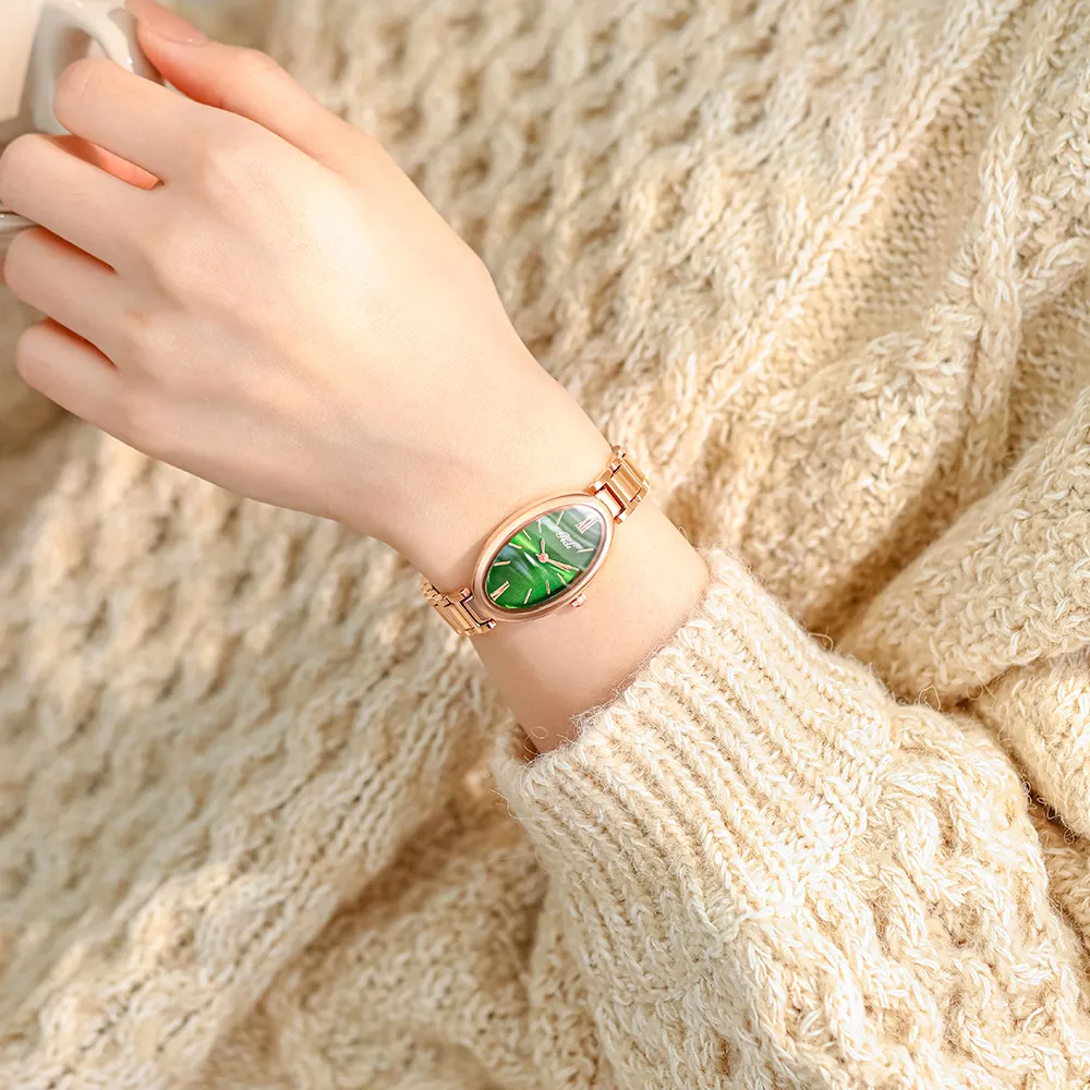 Women's watch with date new arrivals display