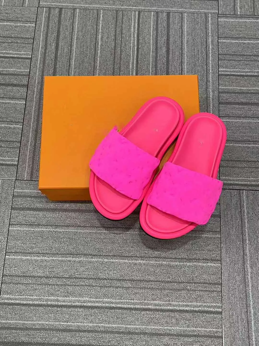 Designer pool sandals hot sale