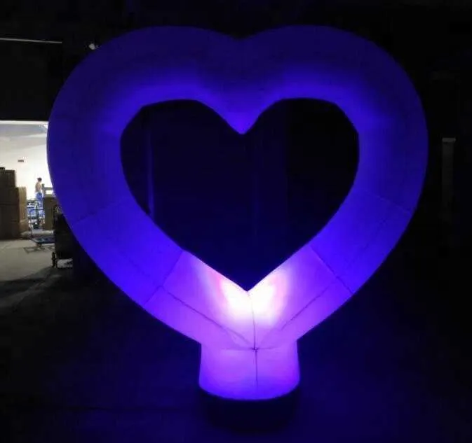 Grande Éclairage LED romantique Big Outdoor Cœur gonflable pour la décoration de mariage de la Saint-Valentin