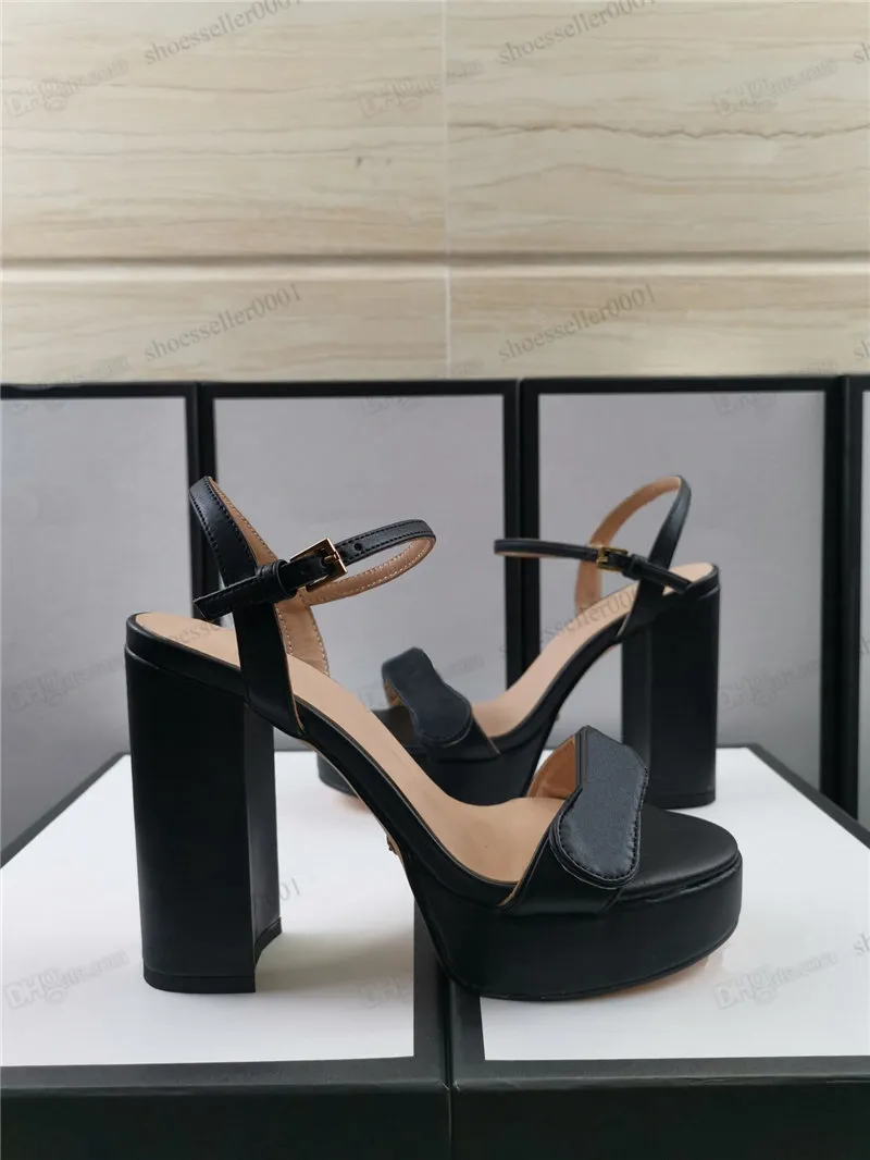 Black box outlet heel sandals