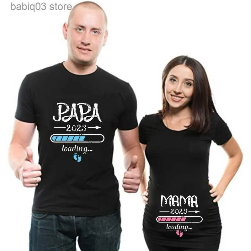 Maternity Tops Tees 2023 New Couple Maternity T-Shirt Cute Dad + Mom + Baby Stampato Nero Bianco Annuncio di gravidanza Top Tee Coppia Maglietta incinta T230523