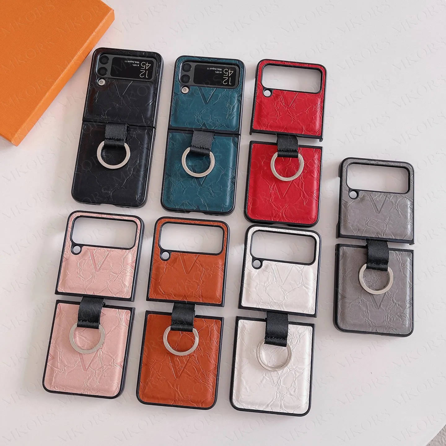 Luxueux Designer Lettre Fleur Imprint Phone Case pour Samsung Z Flip 4 3 Full Leather Protection Back Shell Fold Cases Cover Flip4 Flip3 Finger Ring Anti-skid