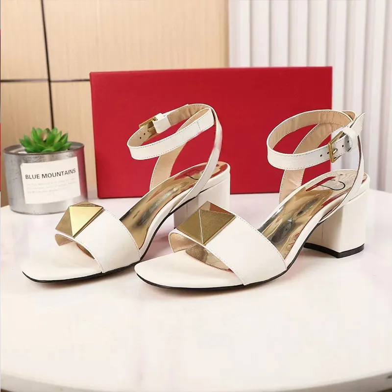 Medium heel height cheap
