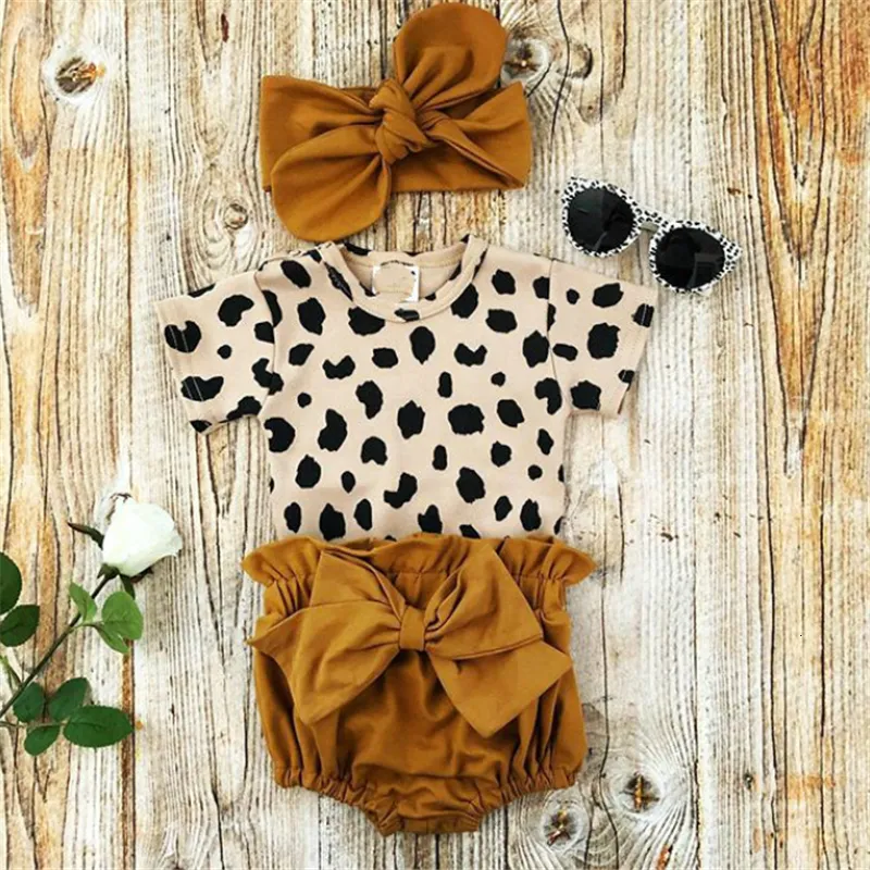 Set di abbigliamento Fashion born Toddler Neonate Vestiti Leopard Print Manica corta Pagliaccetto Top Bow Shorts Fascia 3 pezzi Outfit Set 230522