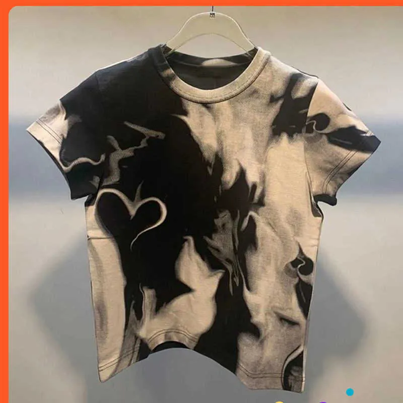女性の2023年の夏の新しいニッチデザイントレンディブランドショートスパイシーガールトップのためのアメリカンタイ染色短袖Tシャツ