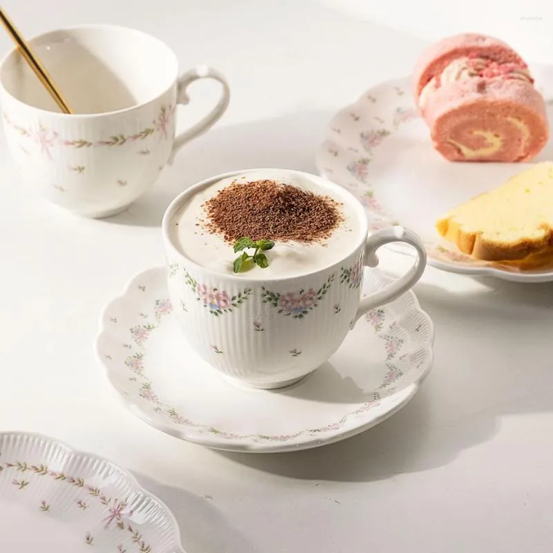 Tazas de 250 ml de té de té de flores de estilo europeo con platillo de café tazas de café pareja de desayuno taza de té de té plato resistente al calor