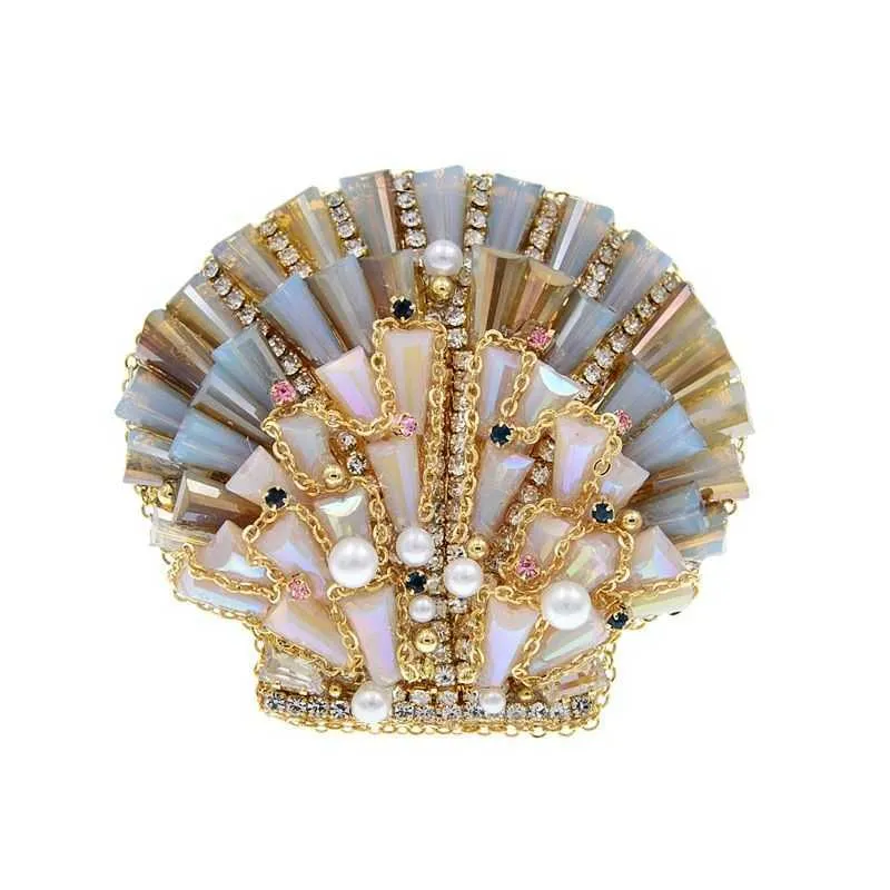 Brooches CINDY XIANG Handmade Shell Chest Suitable for Women Cute Fashion Beads Pearl Jewelry Pins Newly Designed Accessories Luxury Gifts G220523