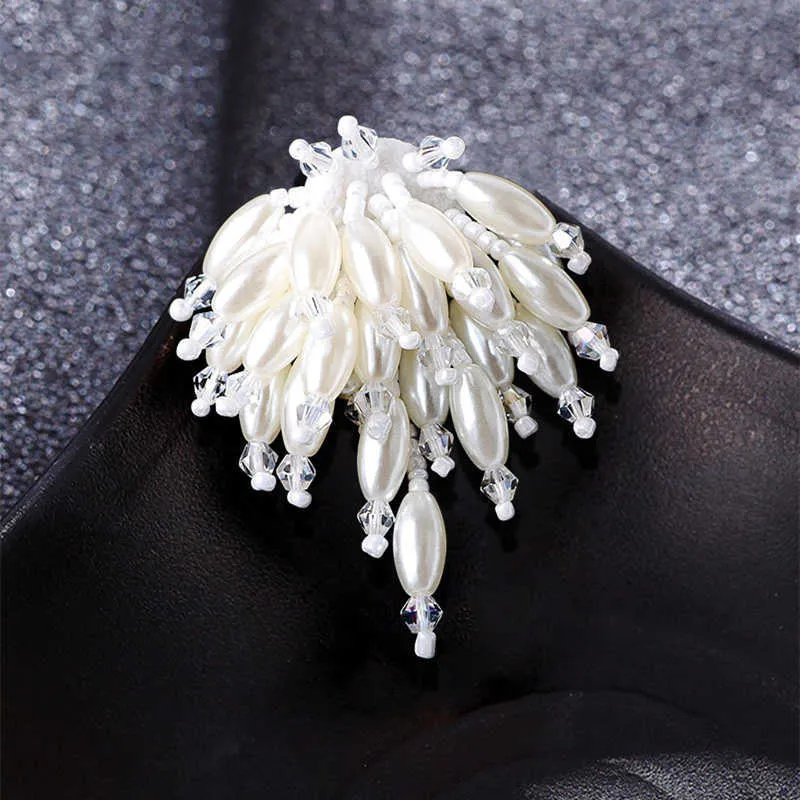 Pins broszki elegancka elegancka broszka wisząca perłowa odpowiednia dla modnych i kreatywnych sukienek ślubnych dla kobiet