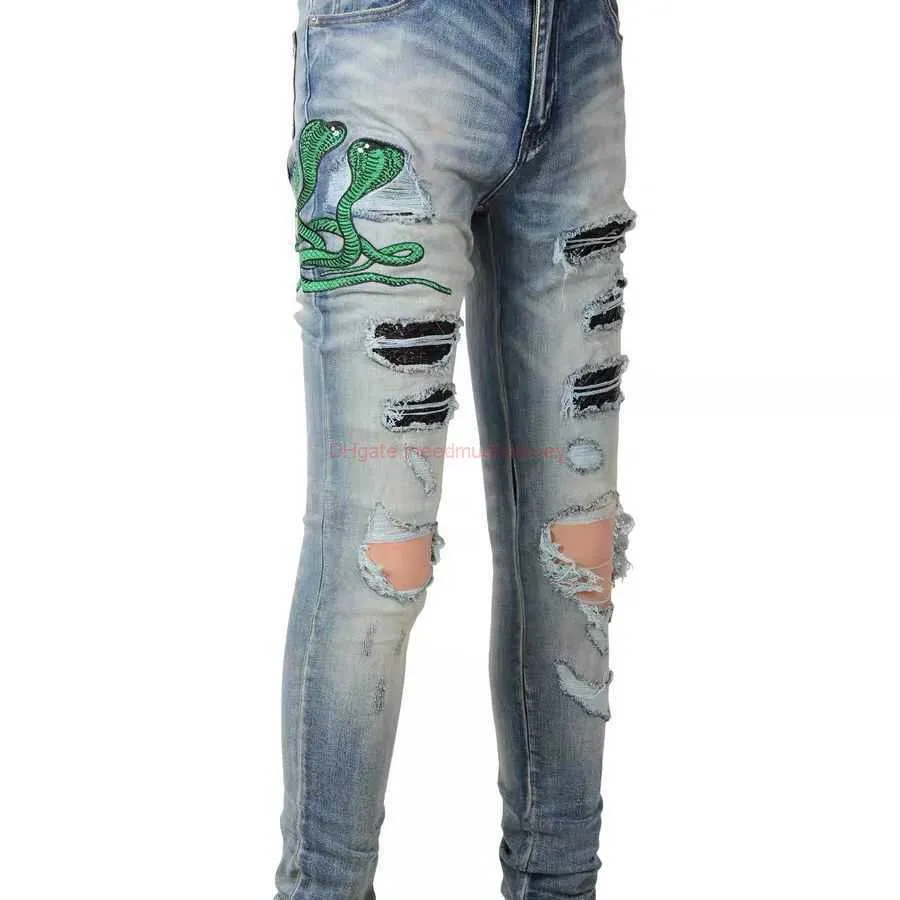 Ropa De Disenador Amires Jeans Pantalones De Mezclilla Amies Marca De Moda Jeans Desgastados Para Hombre Con Pies Elasticos Azul Claro Desgastados Pantalones Con Bordado Doblado Etiqueta De Serpiente ...
