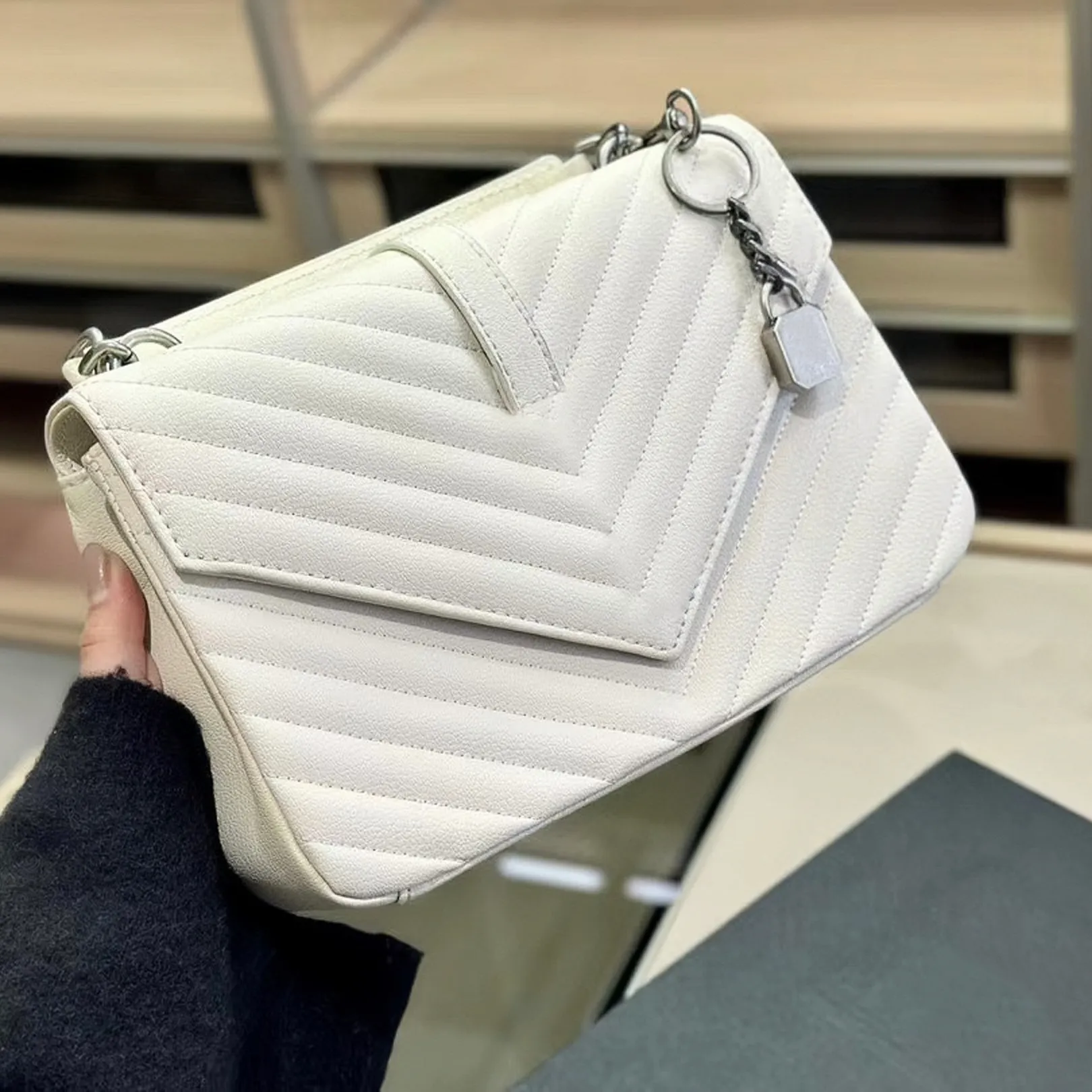 Modehandväskor Cross Body Shoulder Bags Designer Bag Handväskor Original Box Women Cream Stripes Alloy äkta läder Luxur Designer Bag