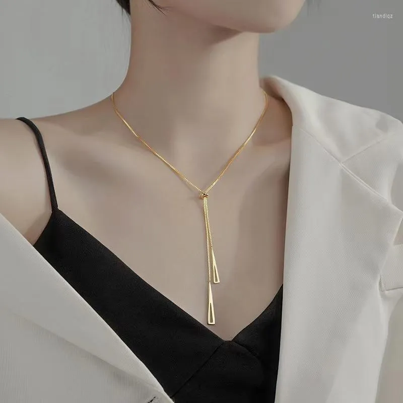 Hänge halsband lådan kedja rostfritt stål halsband för kvinna långa tofsar tröja triangulär rosguld färg silver
