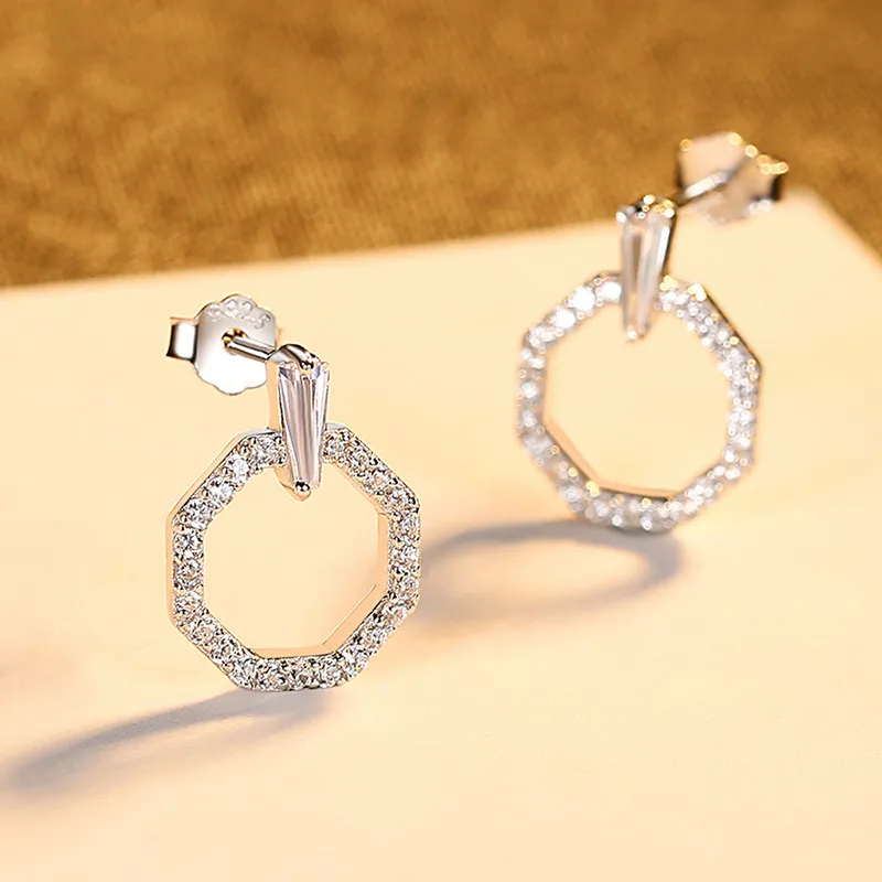 New Fashion Micro Inlaid Zircon Geometry Earrings Women S925 Sterling Silver Temperament Earrings Charm Female Earrings for Wedding Party Valentine's Day Jewelry