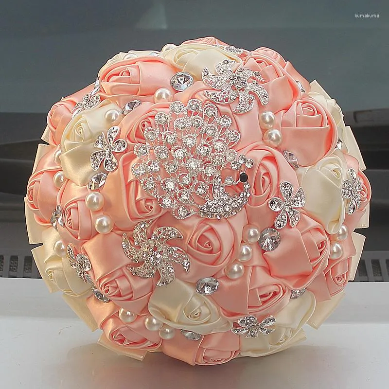 Les fleurs décoratives sont arrivées le bouquet nuptiale artificiel rose pour la décoration de mariage