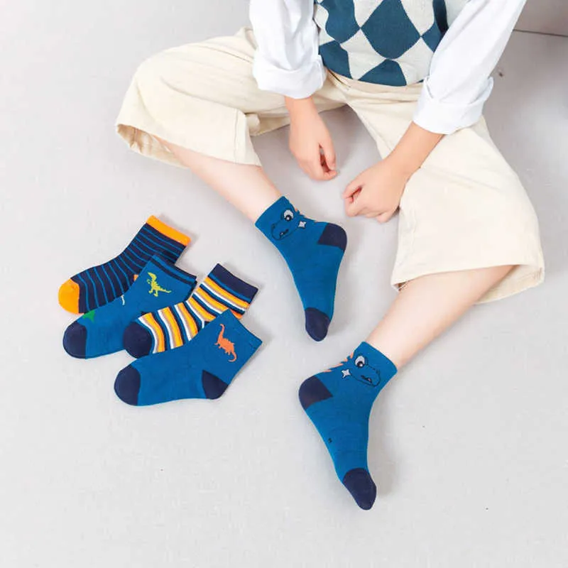 Socks 5 pairs/batch of fashionable warm soft cotton socks children suitable for boys and girls cute cartoon teenagers G220524