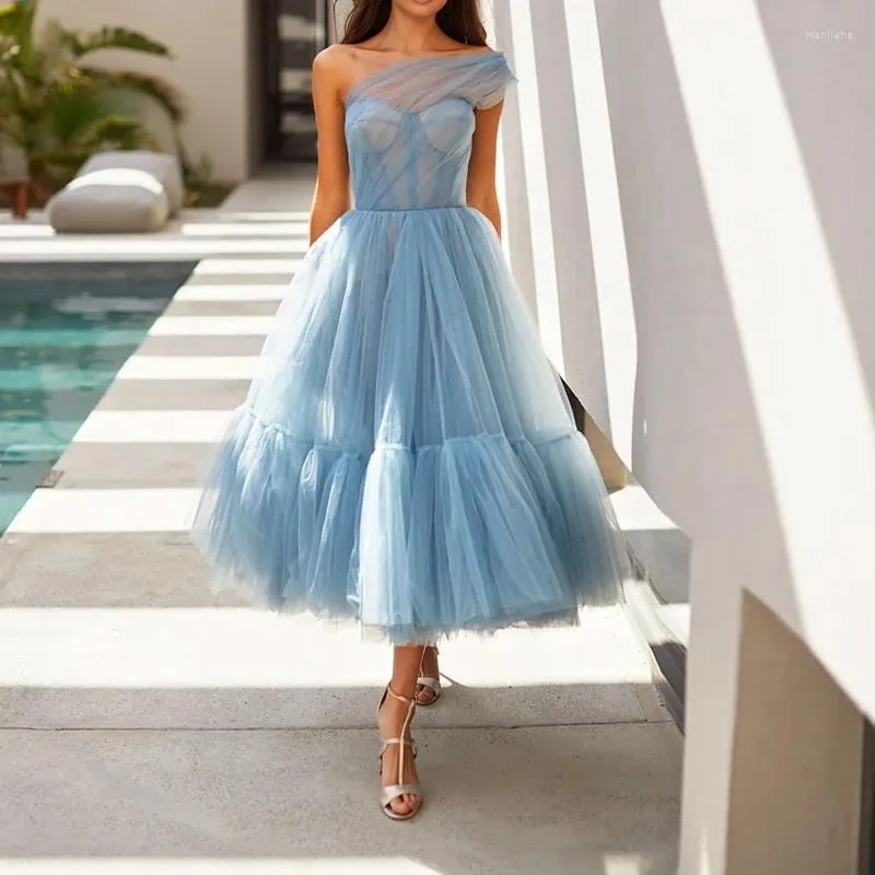 Elegant Tulle Princess Dress Womens Sleeveless Ball Gown, Solid